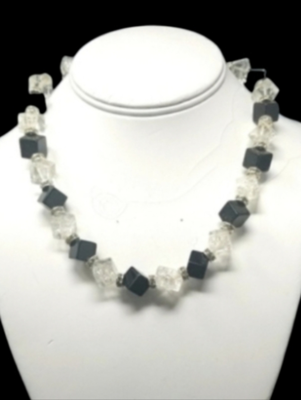 CLEAR & BLACK SQUARE GLASS BEADS & METAL NECKLACE
